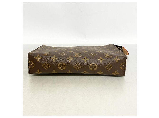 Louis Vuitton Monogram Pochette Toilette 26 Clutch Bag Castaño - vista 3