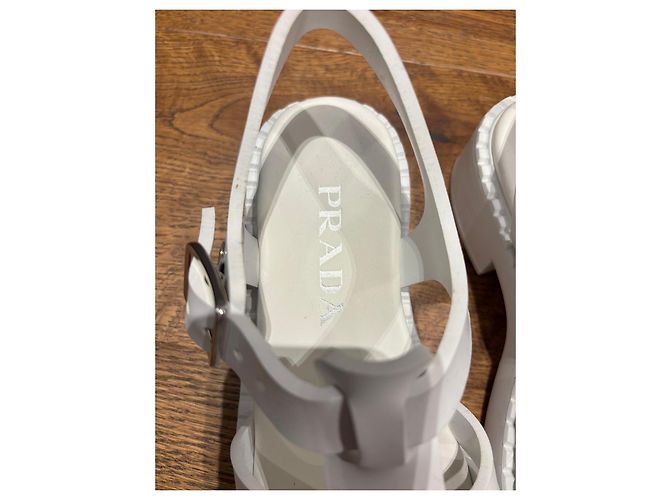 Prada Sandali Jelly in gomma bianca Bianco - vista 10