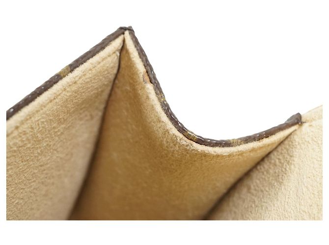 Louis Vuitton Monogram Pochette Florentine Castaño Beige - vista 12
