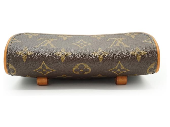 Louis Vuitton Monogram Pochette Florentine Castaño Beige - vista 8