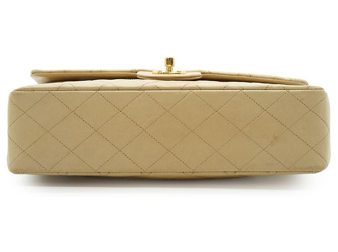 Chanel Borsa a tracolla con catena Double Flap Matelasse 25 in pelle d'agnello Beige - vista 6