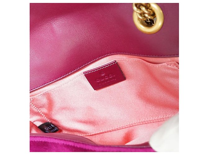 Gucci GG Marmont Mini-Schultertasche aus Samt mit Kette Pink Lila - Ansicht 12