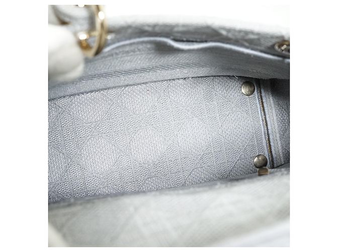 Lady Dior Medium Cannage D-Lite Gris - vue 17