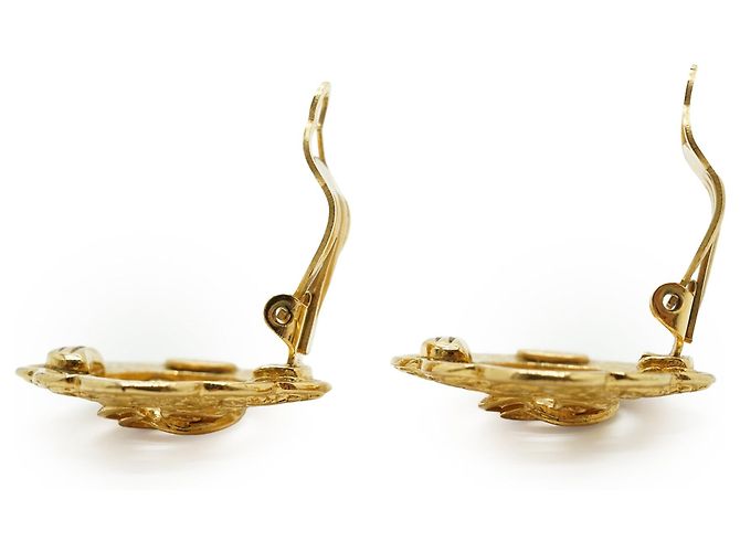 Chanel Vintage CC Cut-out Scalloped Flower Clip-on Earrings GP Golden - view 8