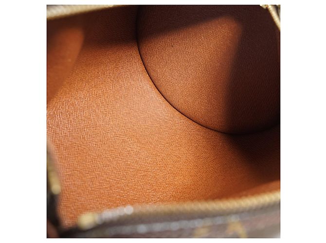 Louis Vuitton Monogram Papillon 26 Marrone Pelle - vista 12