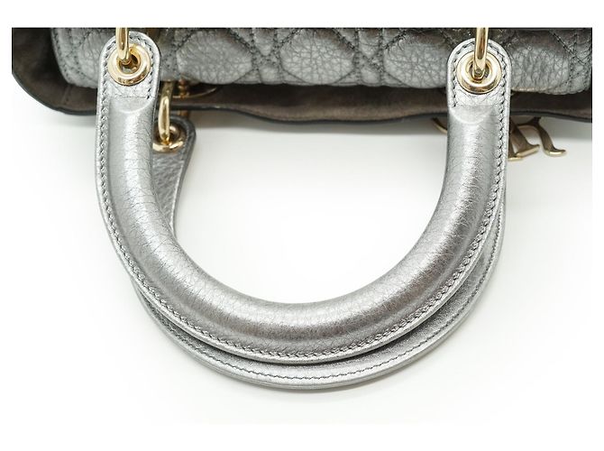 Lady Dior My ABCDior Cannage Supple Metallic Lambskin Medium Argenté Gris - vue 11