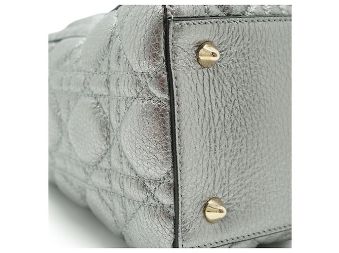 Lady Dior My ABCDior Cannage Supple Metallic Lambskin Medium Argenté Gris - vue 7