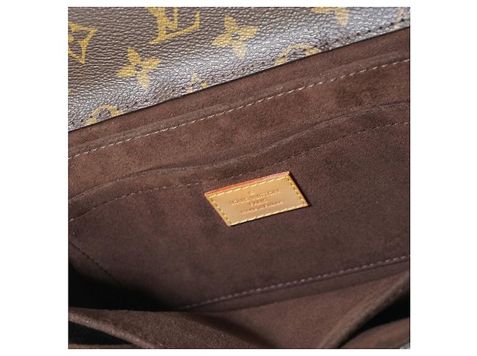 Louis Vuitton Monogram Pochette Metis MM Braun - vista 13