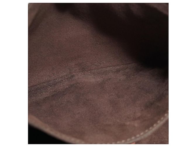 Louis Vuitton Monogram Pochette Metis MM Braun - vista 15