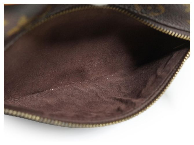 Louis Vuitton Monogram Pochette Metis MM Castaño - vista 18