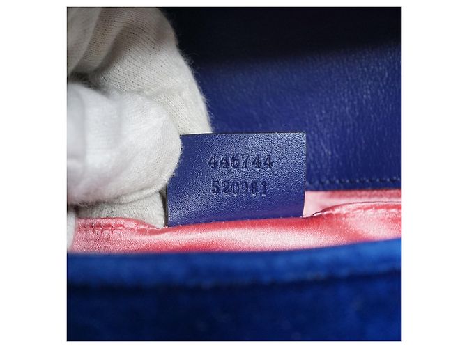 Gucci GG Marmont Mini Chain Shoulder Bag aus Samt Pink Blau - Ansicht 15