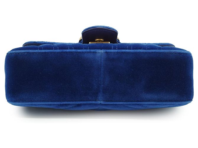 Gucci Bolsa de ombro mini GG Marmont em veludo com corrente Rosa Azul - vista 6
