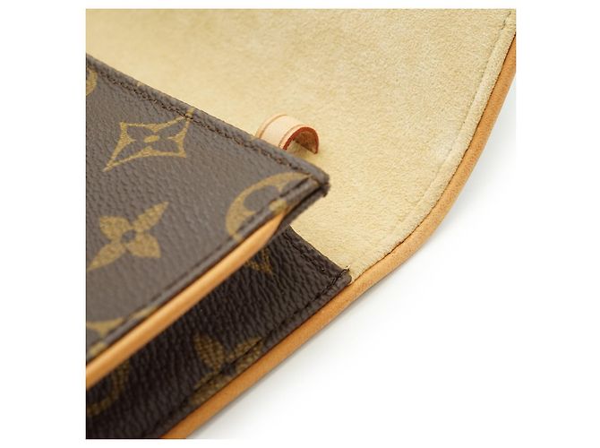 Louis Vuitton Monogram Twin Pochette GM Castaño Beige - vista 11