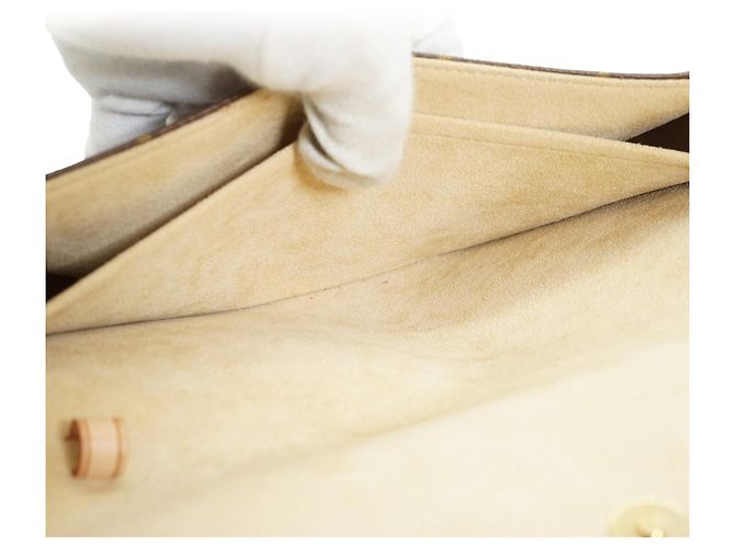 Louis Vuitton Monogram Twin Pochette GM Castaño Beige - vista 14