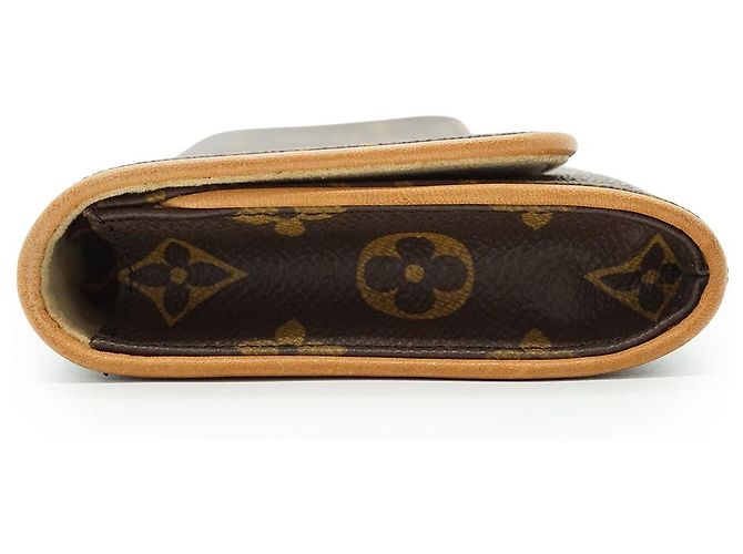 Louis Vuitton Monogram Twin Pochette GM Castaño Beige - vista 3