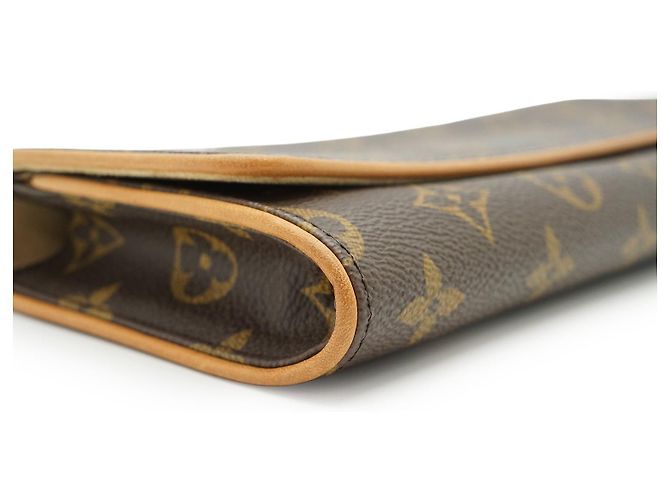 Louis Vuitton Monogram Twin Pochette GM Castaño Beige - vista 6