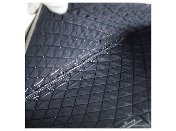 Chanel Clutch CC Studded Deauville O-Case in pelle caviar Nero - vista 12