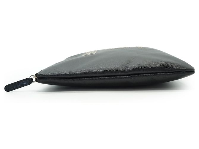 Chanel Clutch CC Studded Deauville O-Case in pelle caviar Nero - vista 3