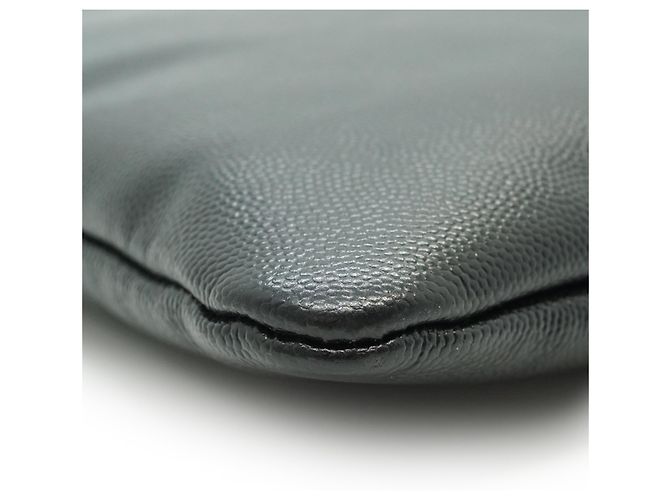 Chanel Clutch CC Studded Deauville O-Case in pelle caviar Nero - vista 6