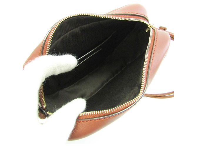 Autre Marque Saint Laurent Le Monogramme Coeur Monogram All Over Coated Canvas and Leather Castaño - vista 3