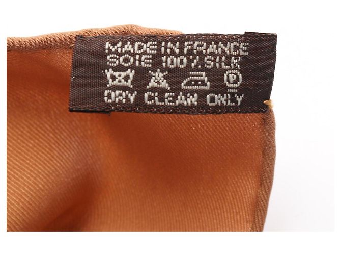 Hermès Pañuelo Hermes Carre 70 EN DESORDRE Castaño Negro Blanco - vista 3