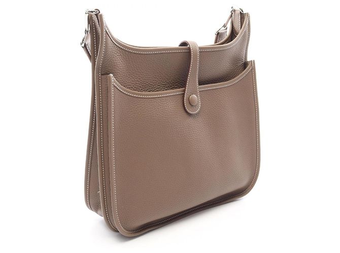 Hermès Bolsa de Ombro Hermes Evelyne 3 Trois PM Marrom Taupe - vista 2
