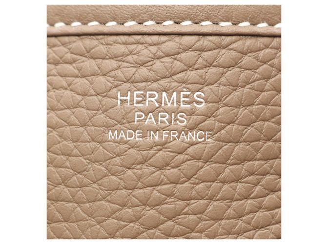 Hermès Bolsa de Ombro Hermes Evelyne 3 Trois PM Marrom Taupe - vista 4