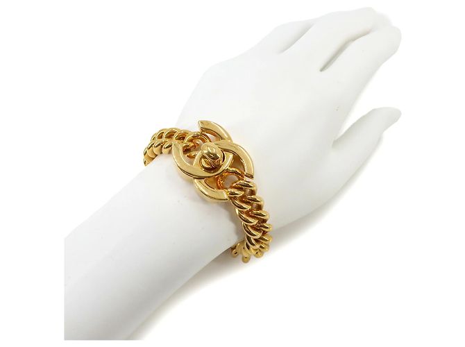 Chanel Coco Mark Turnlock Chain Bracelet Golden - view 5