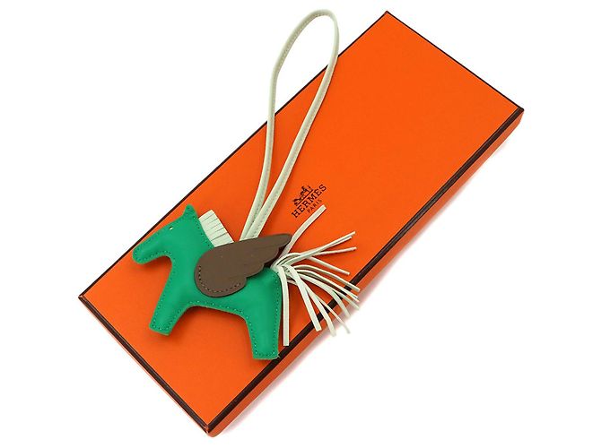 Hermès Hermes Rodeo Pegasus PM Bag Charm Grün Taupe - Ansicht 2