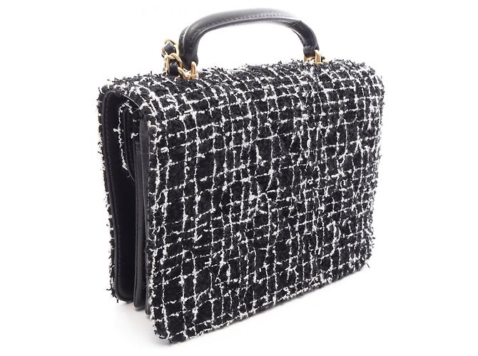 Borsa a tracolla 2-Way Chanel Matelassé Nero Bianco - vista 2