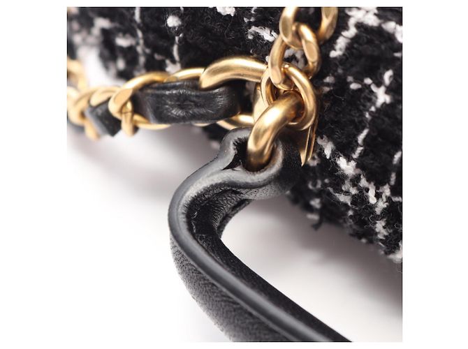 Borsa a tracolla 2-Way Chanel Matelassé Nero Bianco - vista 8
