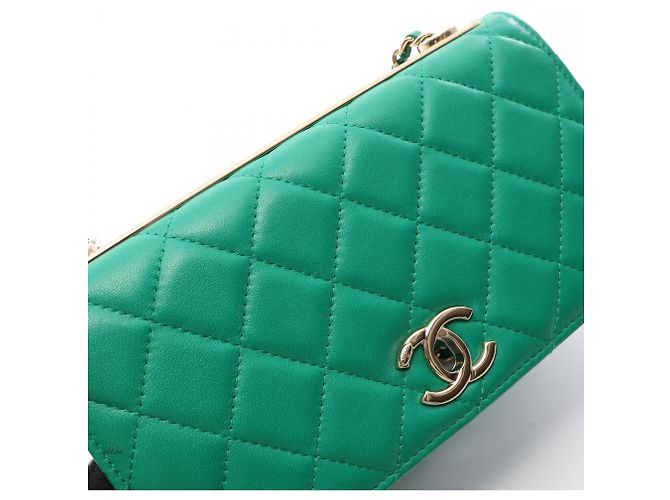 Borsa a tracolla Chanel Trendy CC Matelassé Verde - vista 12