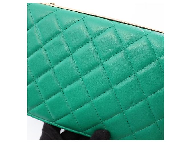 Borsa a tracolla Chanel Trendy CC Matelassé Verde - vista 8