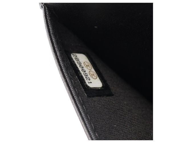 Chanel Boy Matelassé Schultertasche Schwarz - Ansicht 5