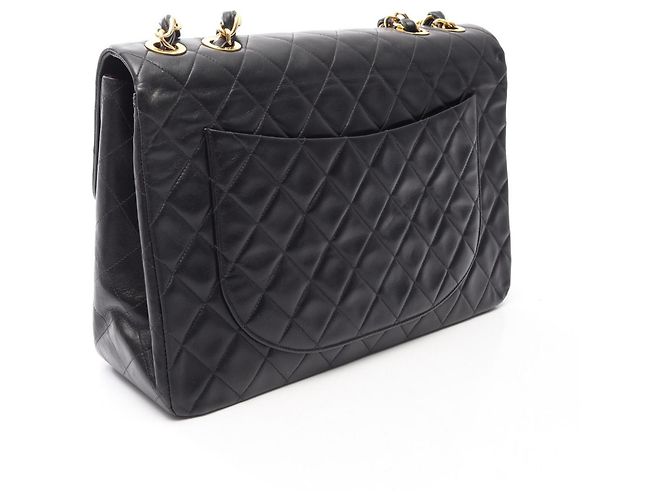 Borsa a tracolla Chanel Large Matelassé in pelle d'agnello nera Nero - vista 2