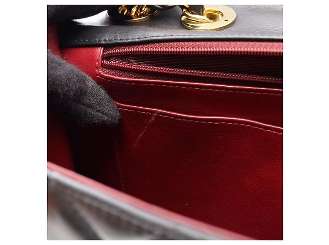Borsa a tracolla Chanel Large Matelassé in pelle d'agnello nera Nero - vista 7