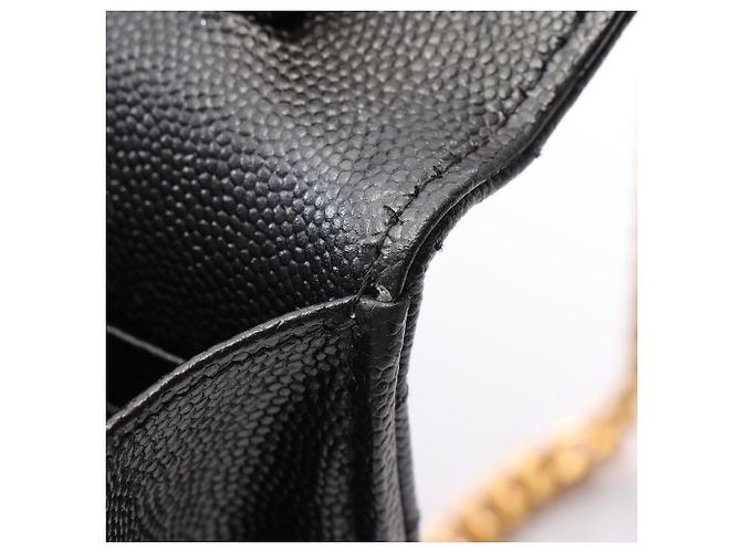 Bolsa Envelope Monogram Yves Saint Laurent Preto - vista 6
