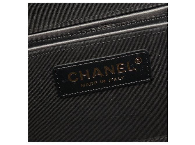Bolso Vanity Chanel Coco Mark Negro - vista 4