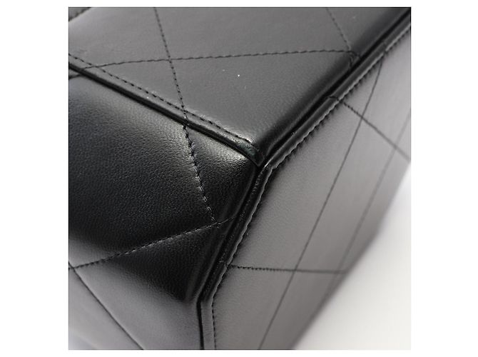 Bolso Vanity Chanel Coco Mark Negro - vista 7