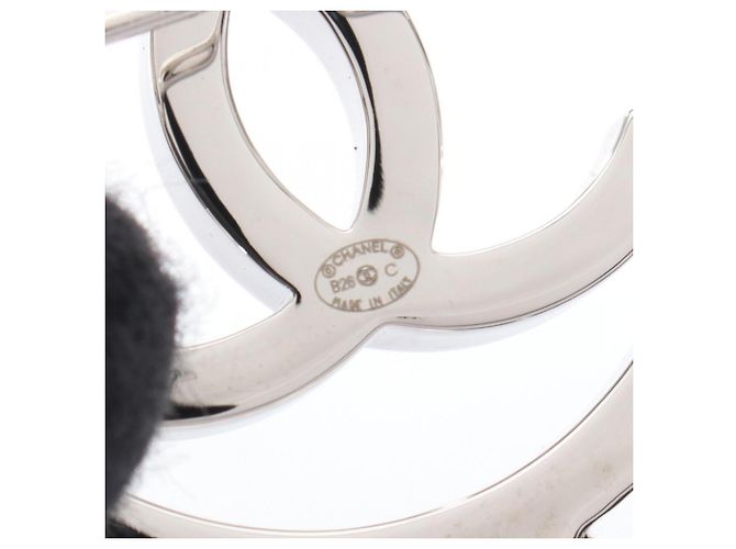 Broche Chanel Coco Mark Circle Negro - vista 3