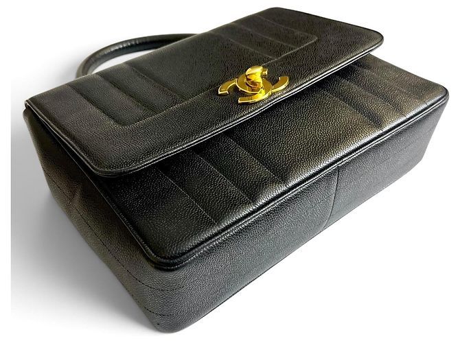 Classique Chanel Jumbo Kelly Sac à Rabat Vertical Cuir Caviar Noir Bijouterie dorée - vue 6