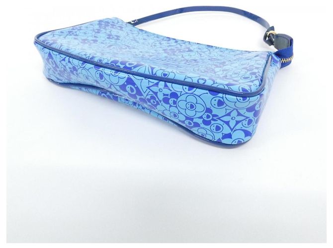 Louis Vuitton Cosmic Blossom Pochette - vista 3