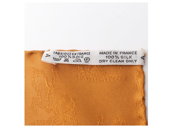 Hermès Pañuelo Hermes Carre 90 L'Instruction du Roy Castaño Multicolor Crudo - vista 3