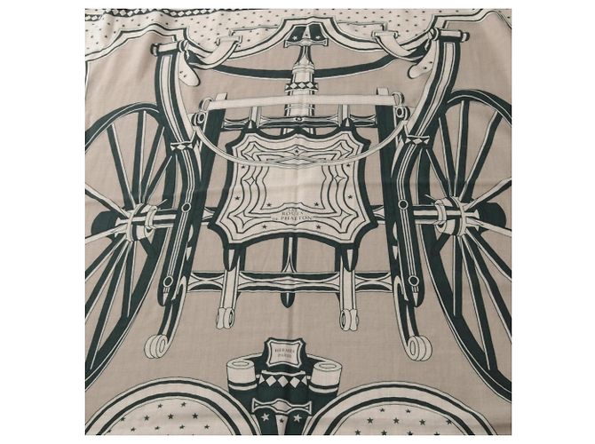 Hermès Pañuelo Hermes Carre Geant 140 Les Roues de Phaeton Castaño Verde - vista 12
