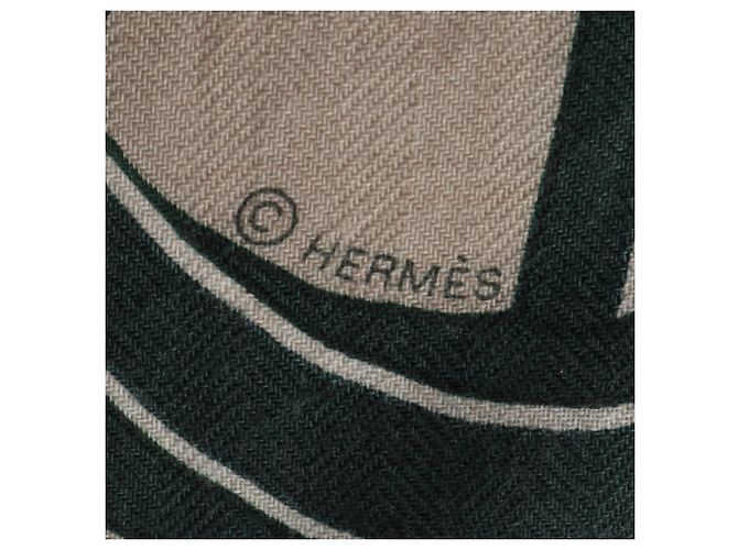 Hermès Pañuelo Hermes Carre Geant 140 Les Roues de Phaeton Castaño Verde - vista 3