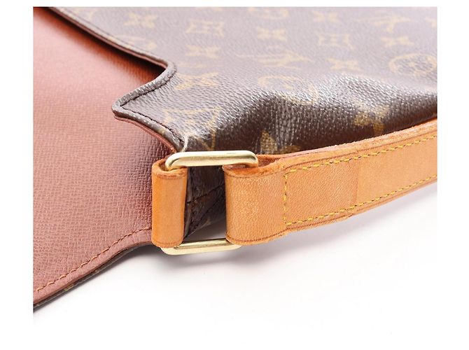 Bolsa de Ombro Louis Vuitton Musette Marrom - vista 13