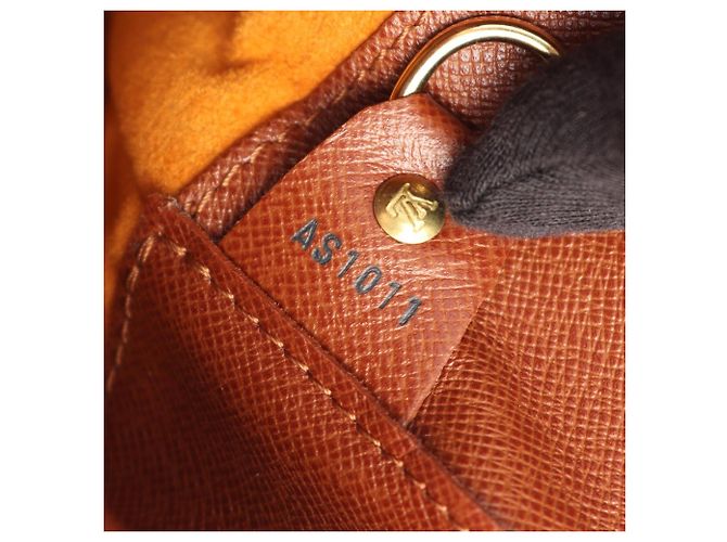 Bolsa de Ombro Louis Vuitton Musette Marrom - vista 5