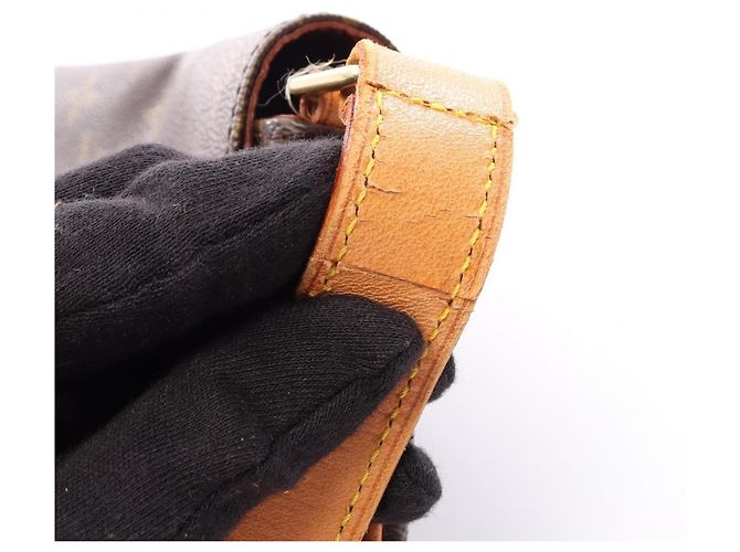 Bolsa de Ombro Louis Vuitton Musette Marrom - vista 6