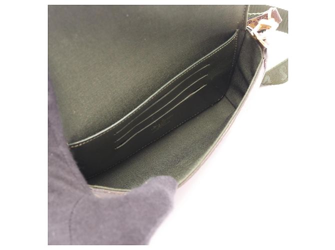 Borsa a tracolla Louis Vuitton Multi Pochette Felicie Marrone Verde - vista 3