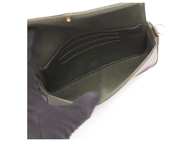 Borsa a tracolla Louis Vuitton Multi Pochette Felicie Monogram Marrone Verde - vista 3